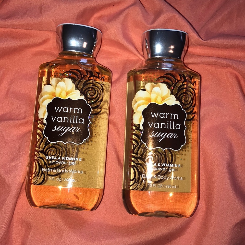 NWT Warm Vanilla Sugar Shower Gels